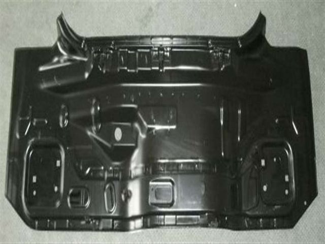 Nissan Tiida C11 2004-2007 Rear Panel Cut