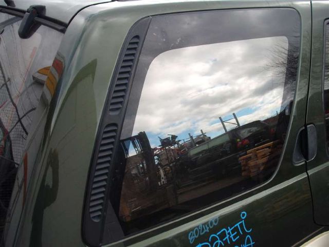 Nissan Terrano R50 1995-1999 RR Cargo Glass