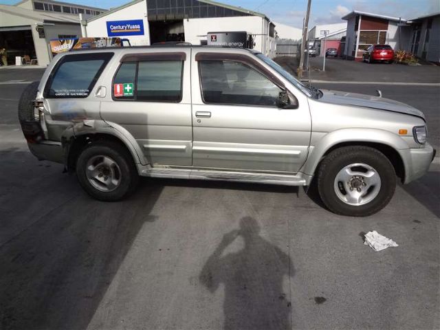 Nissan Regulus R50 1997-1999