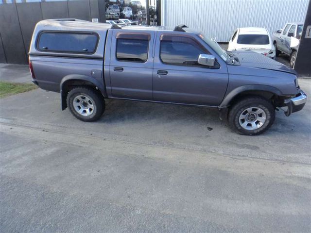 Nissan Navara D22 4WD 1997-2001