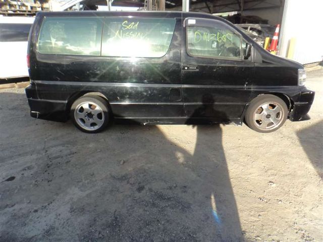 Nissan Elgrand E50 05/97-05/02