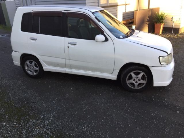 Nissan Cube Z10 1998-2002