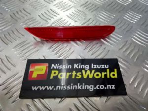 Nissan Xtrail T32 4WD 2013-2022 RR Bumper Reflector