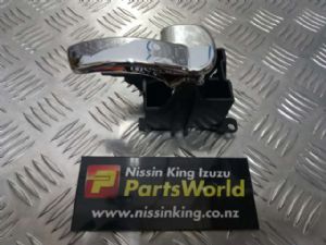 Nissan Navara D40 VSK 2006-04/2010 RF Door Interior Handle
