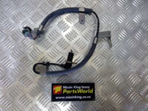 Nissan Mistral R20L 1997-2000 RF ABS Sensor
