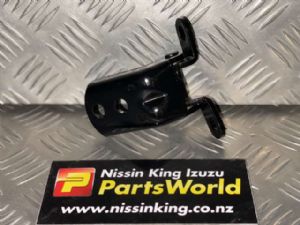 Nissan Navara D40 VSK 4WD 2006-04/2010 RF Door Bottom Hinge