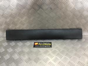 Isuzu D Max TFS40 4WD 2020-2022 RF Door Scuff Panel