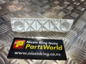 Nissan Bluebird Sylphy G11 2005-2010 RF Bumper Retainer