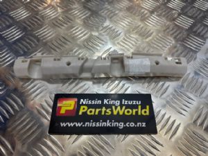 Nissan NV200 VM20 2009-2013 LF Bumper Retainer