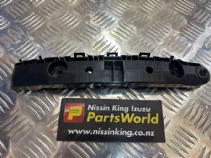 Nissan Juke F15 2012-on RR Bumper Retainer