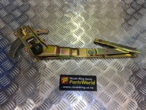 Nissan Patrol Y60 1988-1997 RF Door Manual Regulator