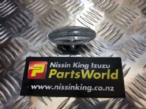 Nissan Xtrail T31 4WD 2008-2013 Guard repeater light