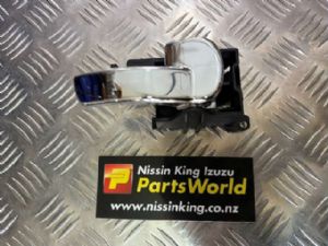 Nissan Navara D40 VSK 4WD 2006-04/2010 RR Door Interior Handle