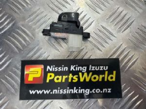 Nissan Navara D23 MNT 08/2015-2021 RR Window Switch