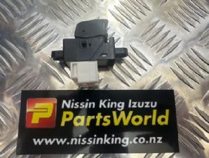 Nissan Caravan Homy E25 2001-2006 Window Master Switch