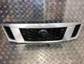Nissan Caravan Homy E26 2012-2017 Grille