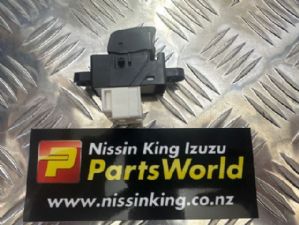 Nissan Caravan Homy E25 2001-2006 Window Master Switch