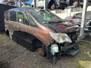 Nissan Serena C26L 2015-2016